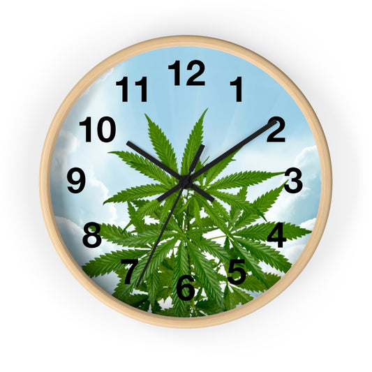 Cannabis Tra Le Nuvole Wall clock