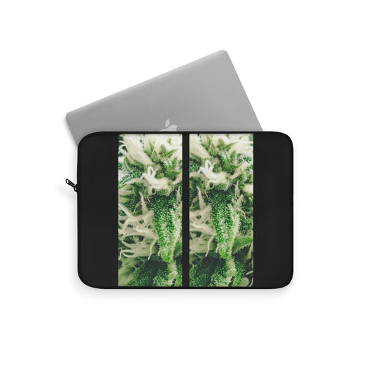 Capelli Bianchi Cannabis Laptop Sleeve