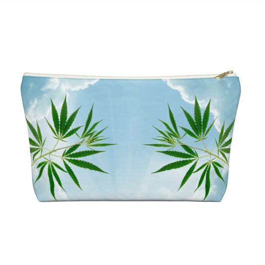 Cannabis Tra Le Nuvole Accessory Pouch