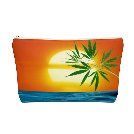 Un'alba Con La Cannabis Accessory Pouch