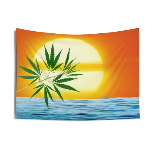 Un'alba Con Cannabis Wall Tapestries