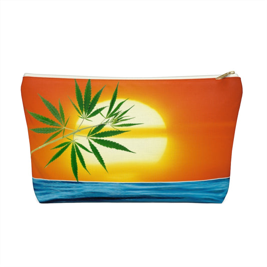Un'alba Con La Cannabis Accessory Pouch
