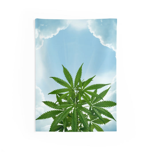 Cannabis Tra Le Nuvole Wall Tapestries